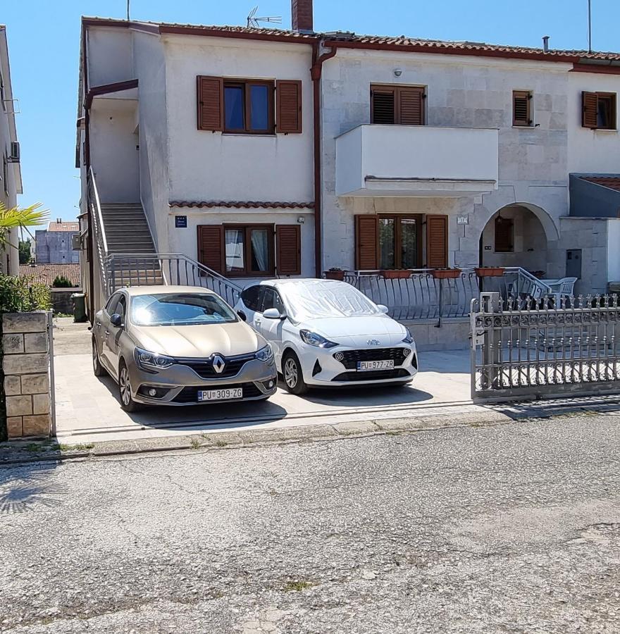 N&G Apartments Rovinj Exteriör bild